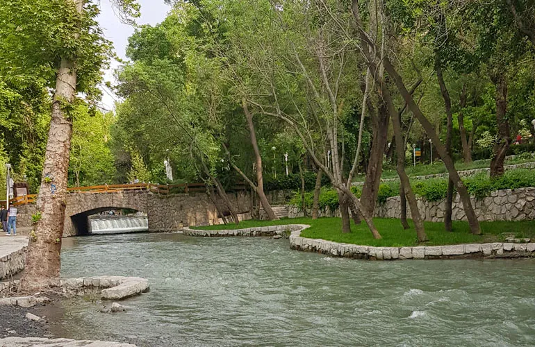 پارک وکیل آباد؛ طبیعتی سرسبز برای ثبت تصاویر چهار فصل