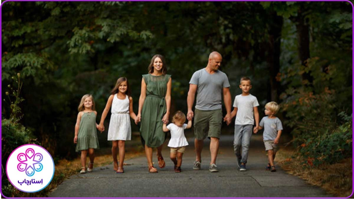 ژست عکس خانوادگی گروهی 