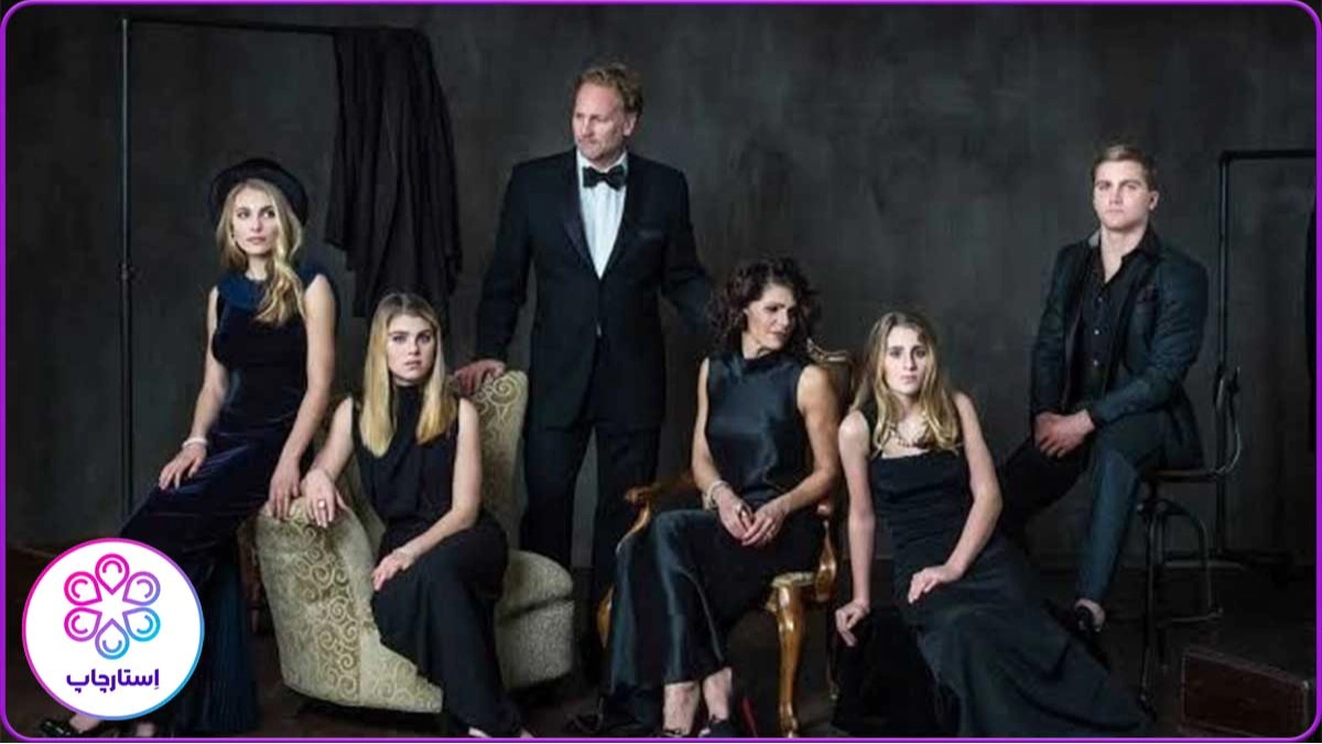 ژست گرفتن برای عکس خانوادگی